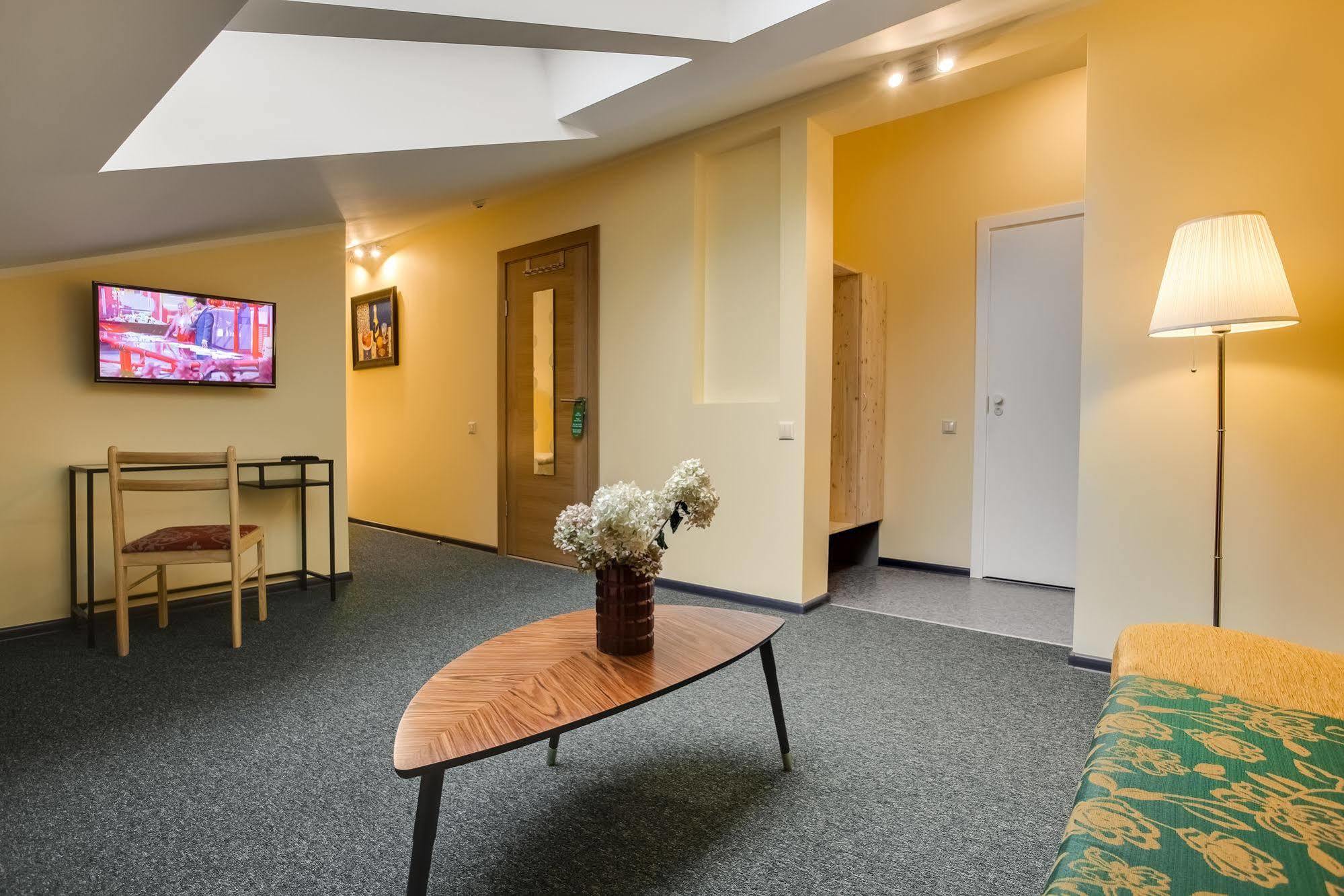 Augustine Hotel Riga Bagian luar foto